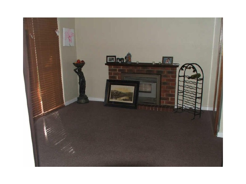 6 Berehaven Avenue, Thornlie WA 6108