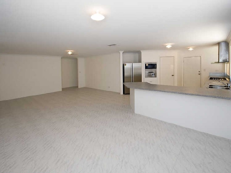 8 Kulbardi Way, Harrisdale WA 6112