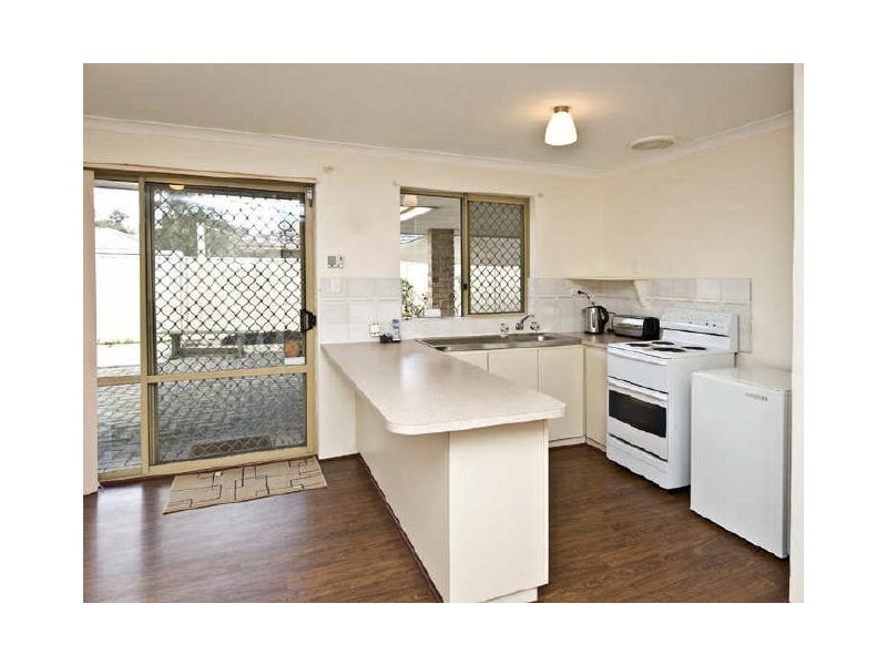 21/11 Apley Street, Maddington WA 6109