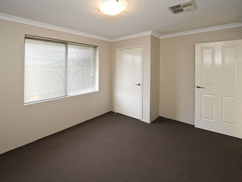 28 Gallinago Corner, Harrisdale WA 6112