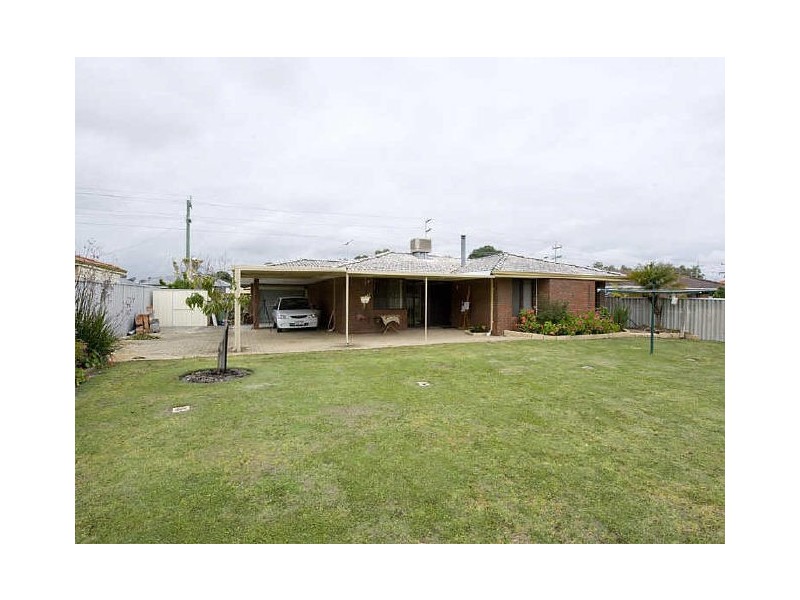 12 Chamberlain Street, Gosnells WA 6110