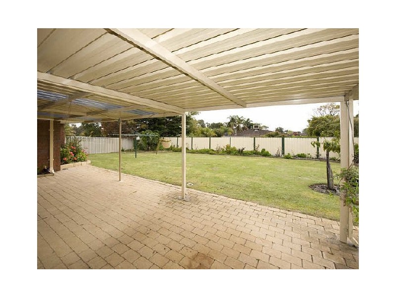 12 Chamberlain Street, Gosnells WA 6110