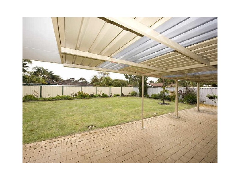 12 Chamberlain Street, Gosnells WA 6110