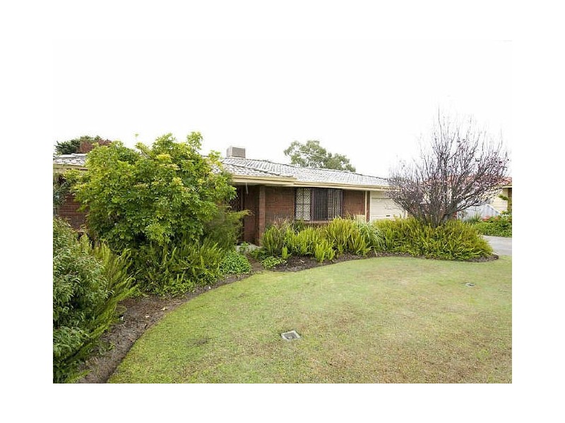 12 Chamberlain Street, Gosnells WA 6110