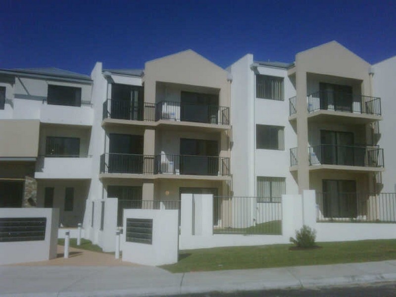 37/17 Southdown Place, Thornlie WA 6108