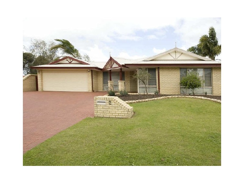 2 McAlvey Place, Canning Vale WA 6155
