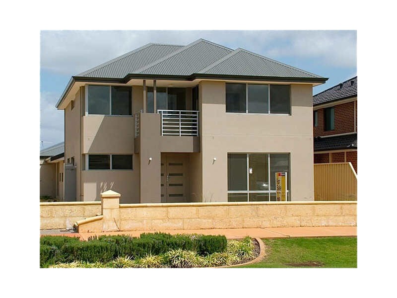 14 Hedgerow Gdns, Southern River WA 6110