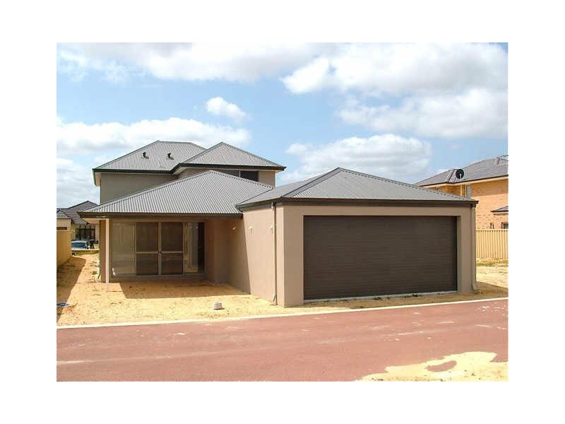 14 Hedgerow Gdns, Southern River WA 6110