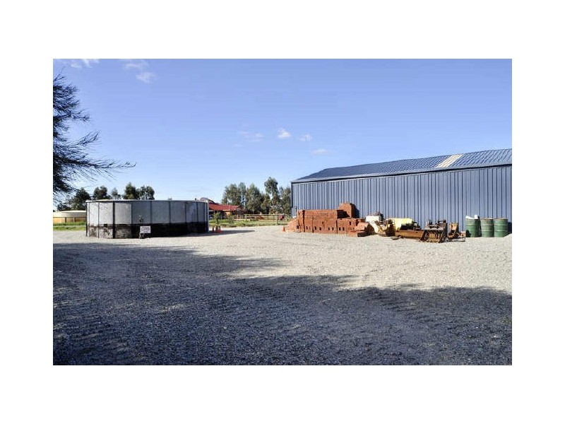 81 Bangap Road, Oakford WA 6121