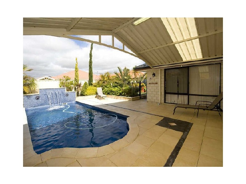 6 Adriatic Promenade, Canning Vale WA 6155