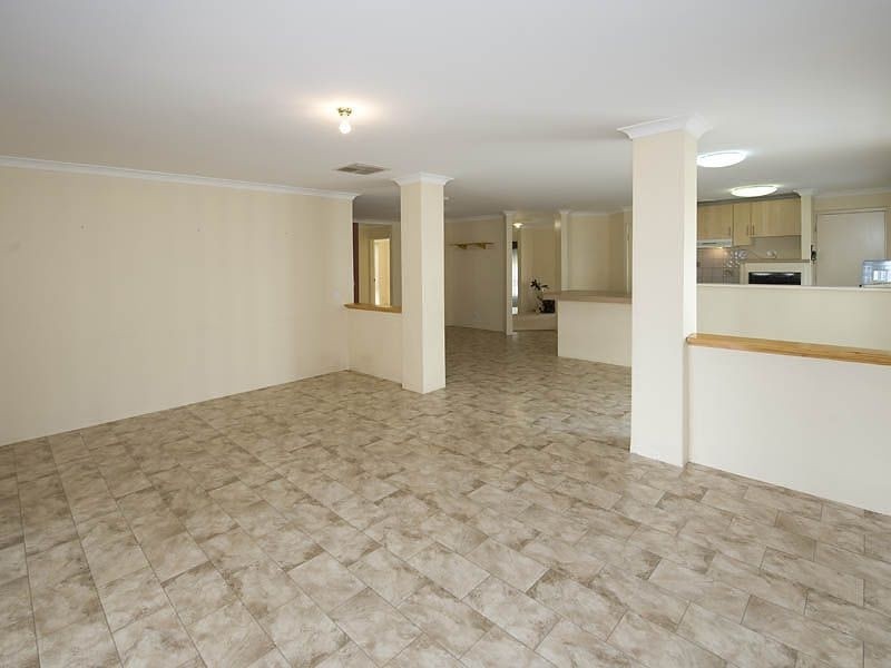 3 Moldern Place, Huntingdale WA 6110