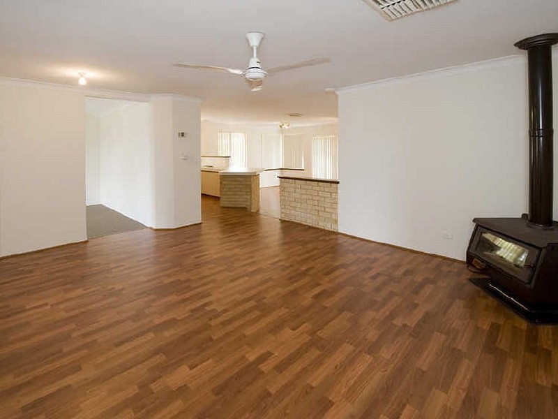 1 Ambassador Court, Thornlie WA 6108