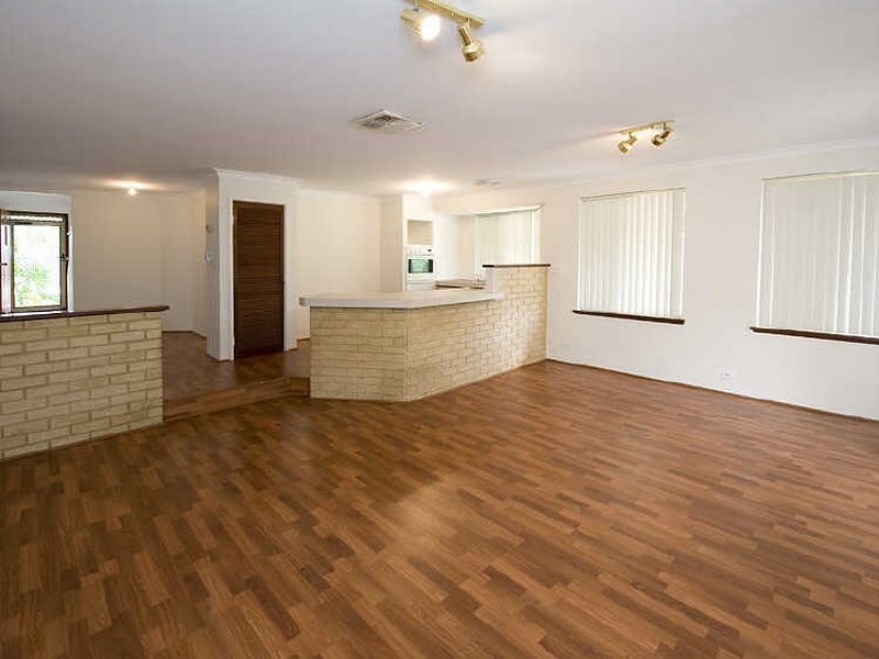 1 Ambassador Court, Thornlie WA 6108