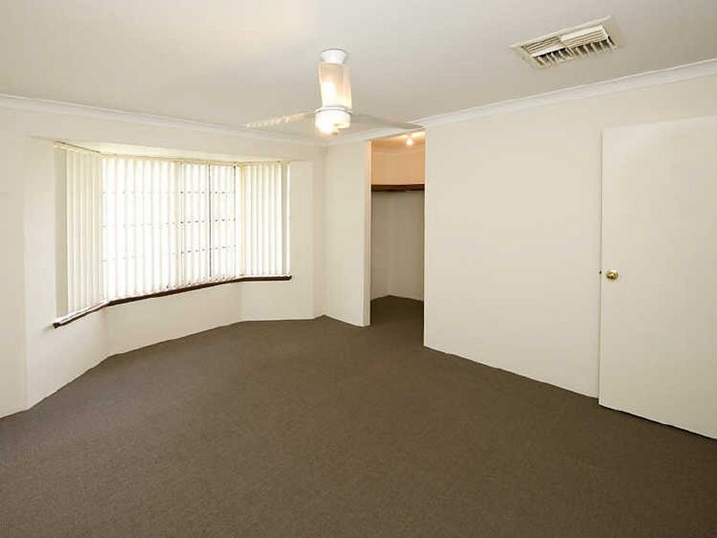 1 Ambassador Court, Thornlie WA 6108