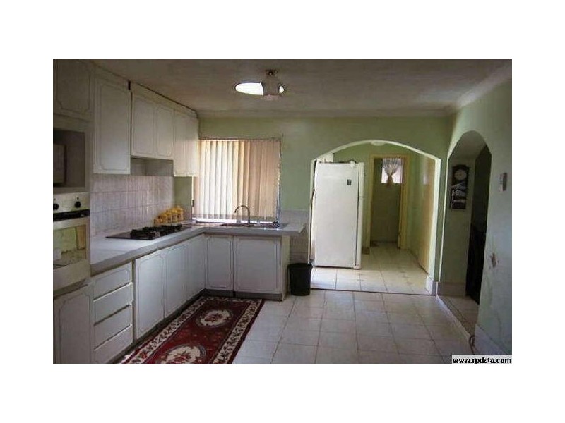 245 Spencer Road, Thornlie WA 6108