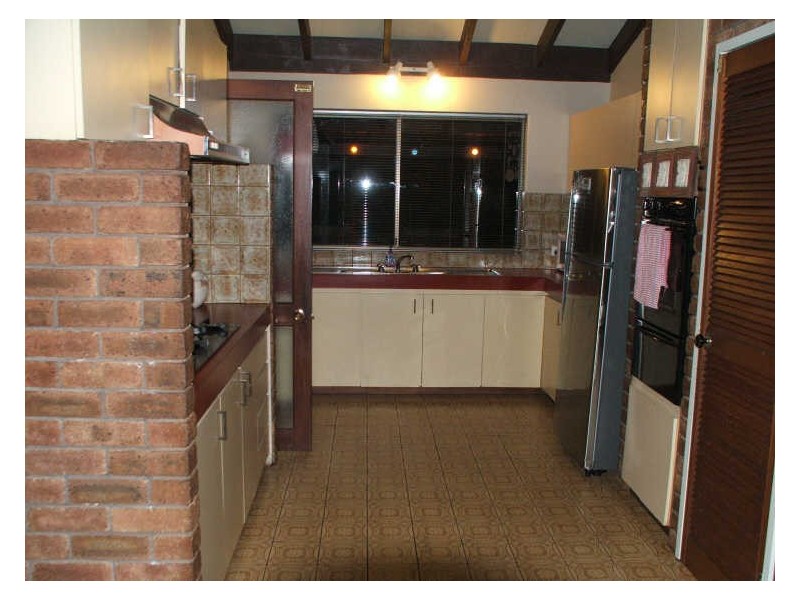 26 Ripplewood Avenue, Thornlie WA 6108