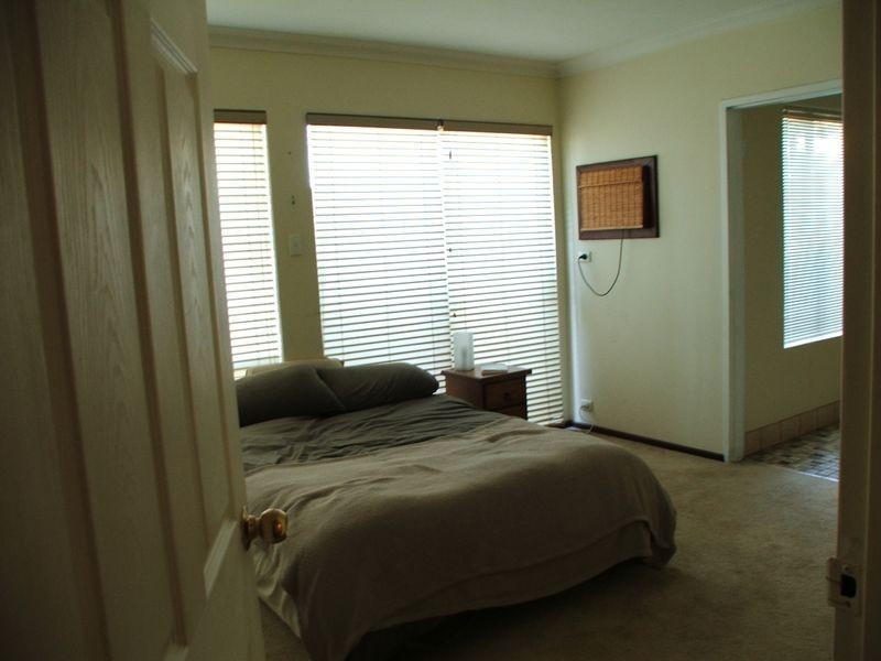 26 Ripplewood Avenue, Thornlie WA 6108