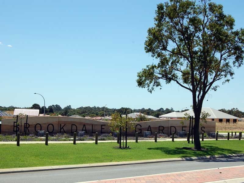 Lot 556 Smailes Elbow, Brookdale WA 6112