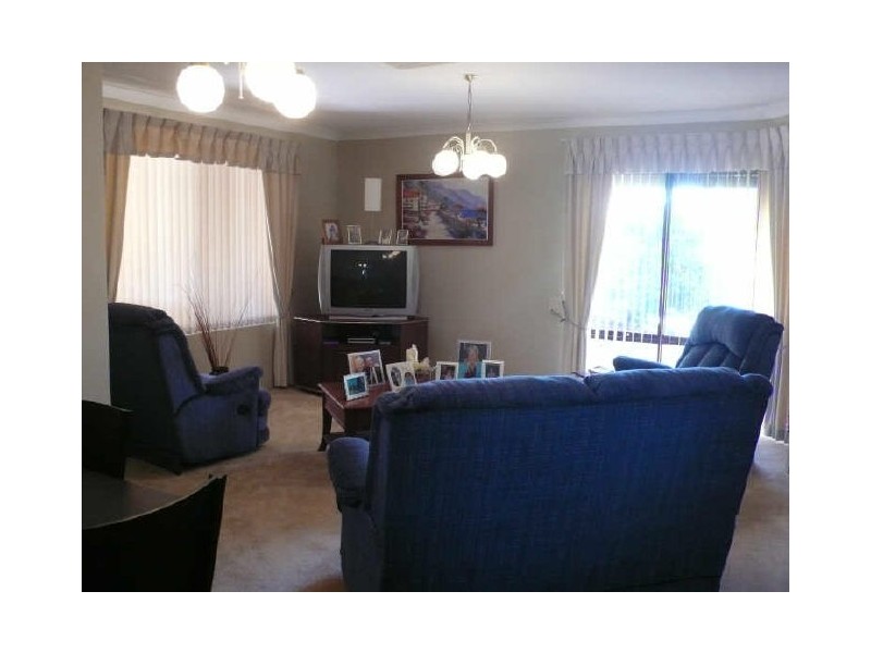 37 Redheart Drive, Thornlie WA 6108