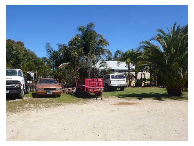 125 Hilbert Road, Brookdale WA 6112