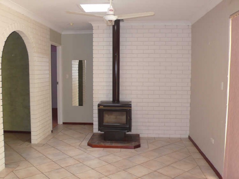 66 Shillington Way, Thornlie WA 6108