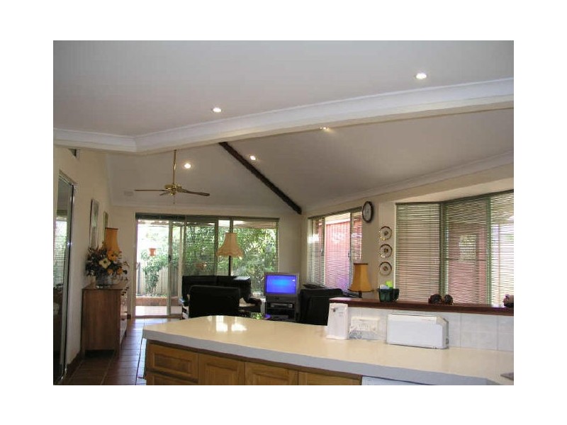 7 Tucker Court, Canning Vale WA 6155