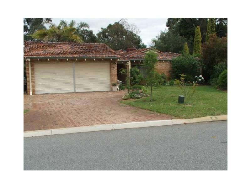 41 Grenadier Drive, Thornlie WA 6108