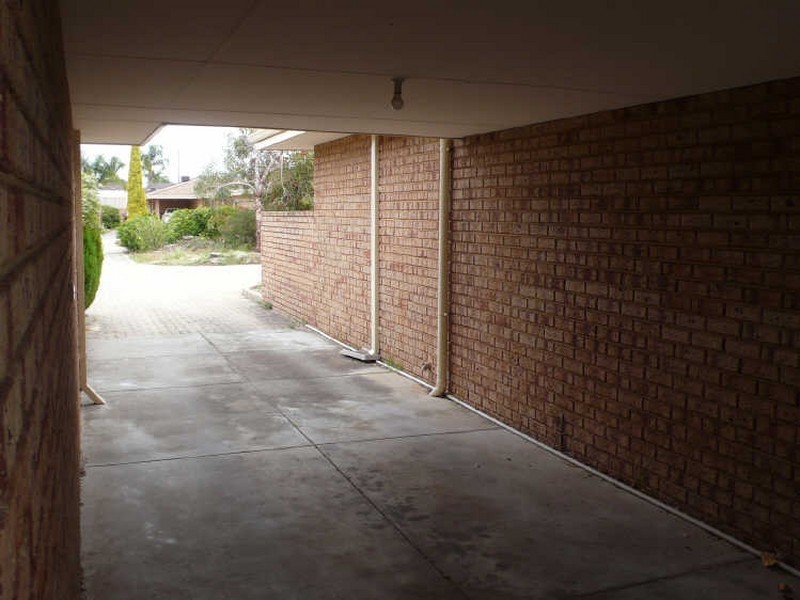 5/208 Burslem Drive, Maddington WA 6109