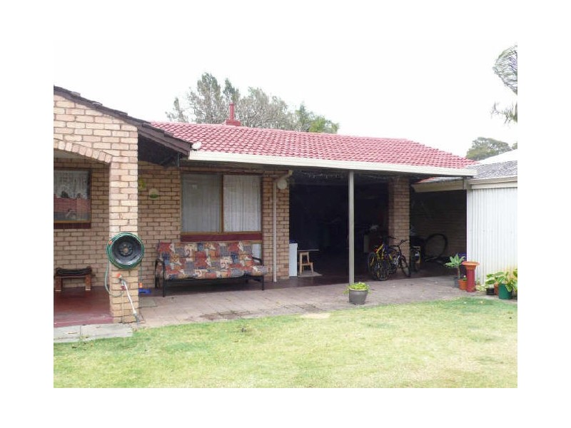 52 Warton Road, Huntingdale WA 6110
