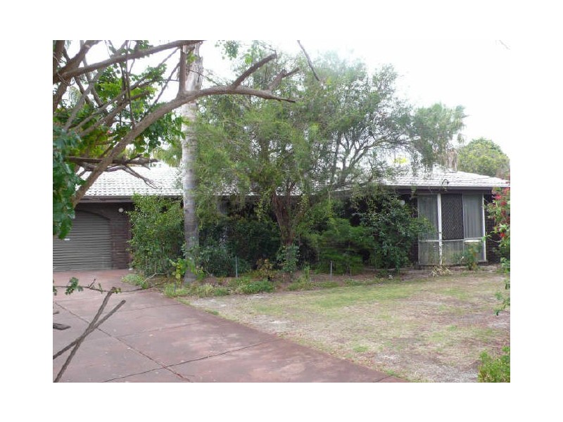 9 Sloan Court, Thornlie WA 6108