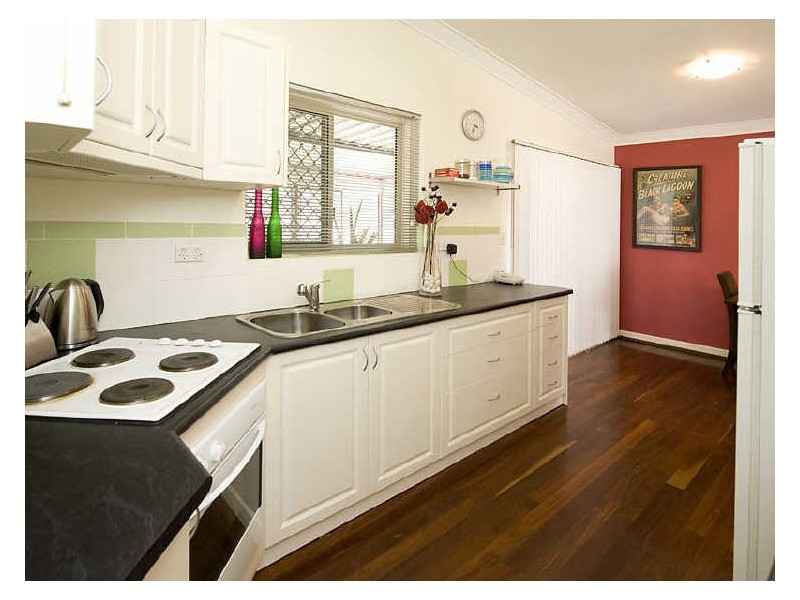 4 Belyea Street, Gosnells WA 6110