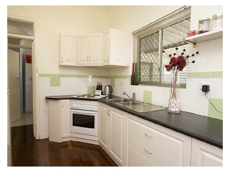 4 Belyea Street, Gosnells WA 6110