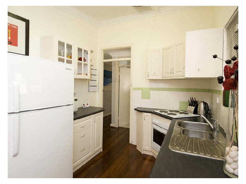 4 Belyea Street, Gosnells WA 6110