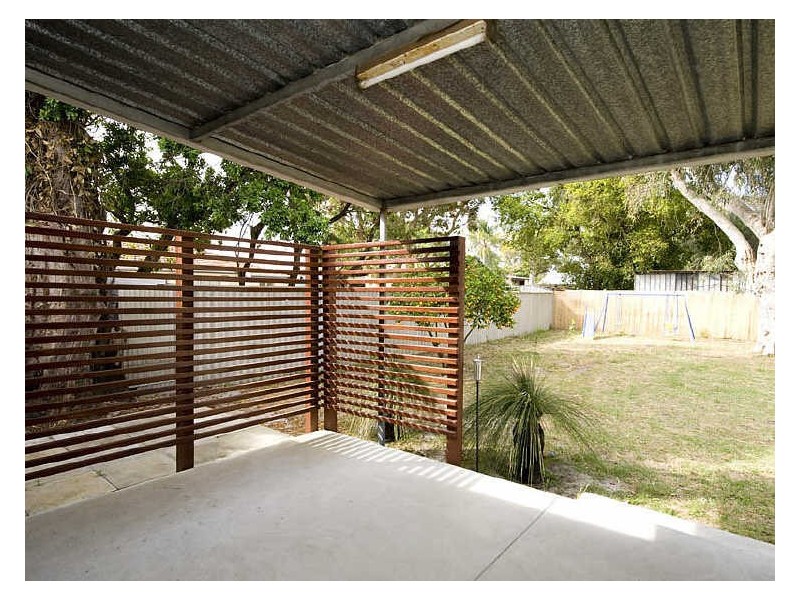 4 Belyea Street, Gosnells WA 6110