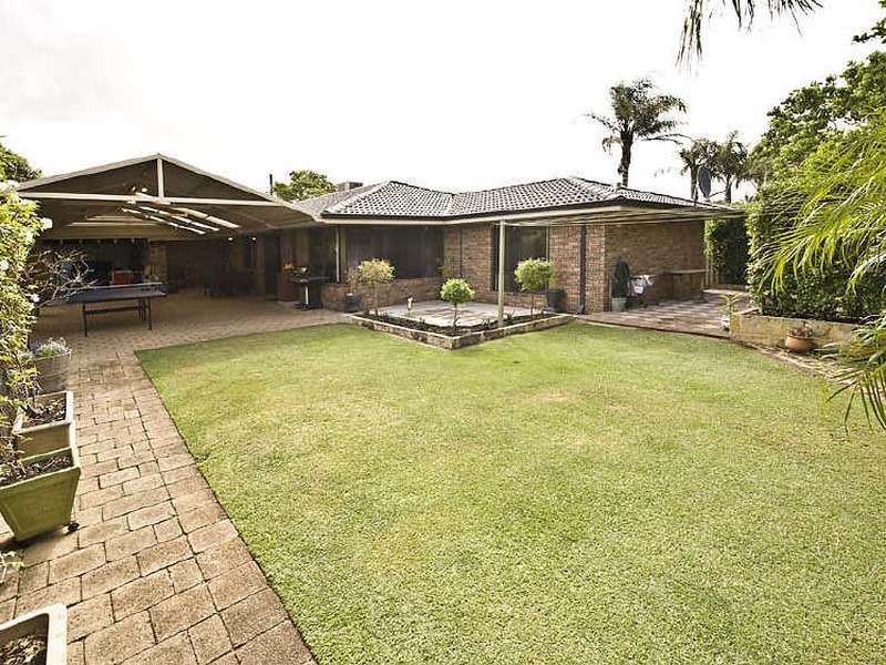 36 Kingsford Way, Huntingdale WA 6110