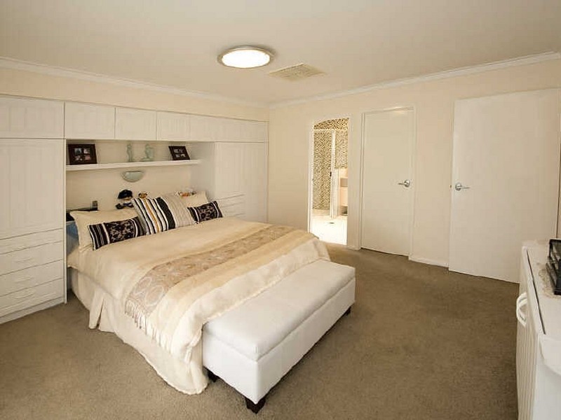 36 Kingsford Way, Huntingdale WA 6110