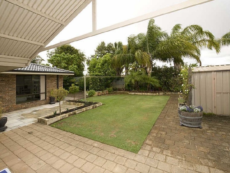 36 Kingsford Way, Huntingdale WA 6110