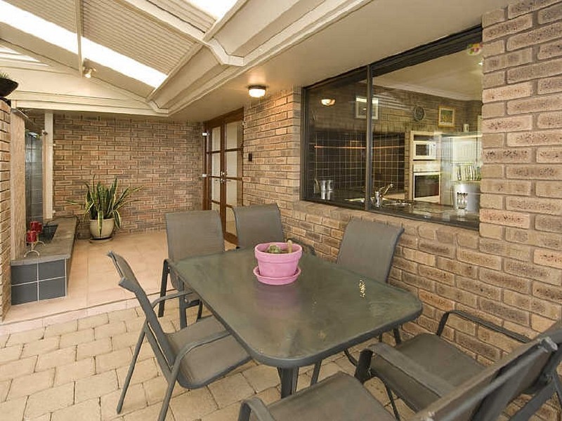 36 Kingsford Way, Huntingdale WA 6110