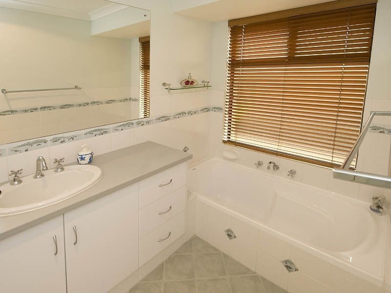 32 Rusthall Way, Huntingdale WA 6110