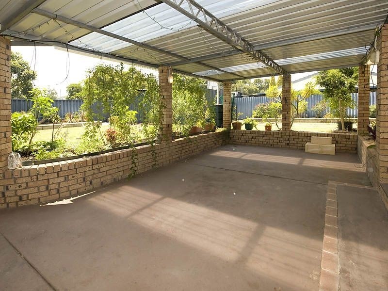 32 Rusthall Way, Huntingdale WA 6110
