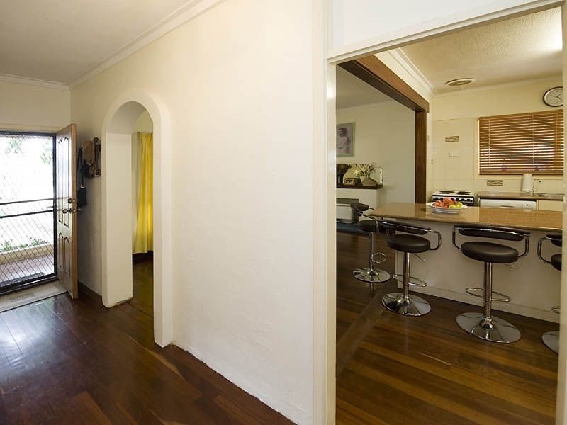 28 Wicklow Street, Thornlie WA 6108