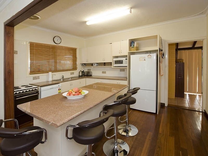 28 Wicklow Street, Thornlie WA 6108