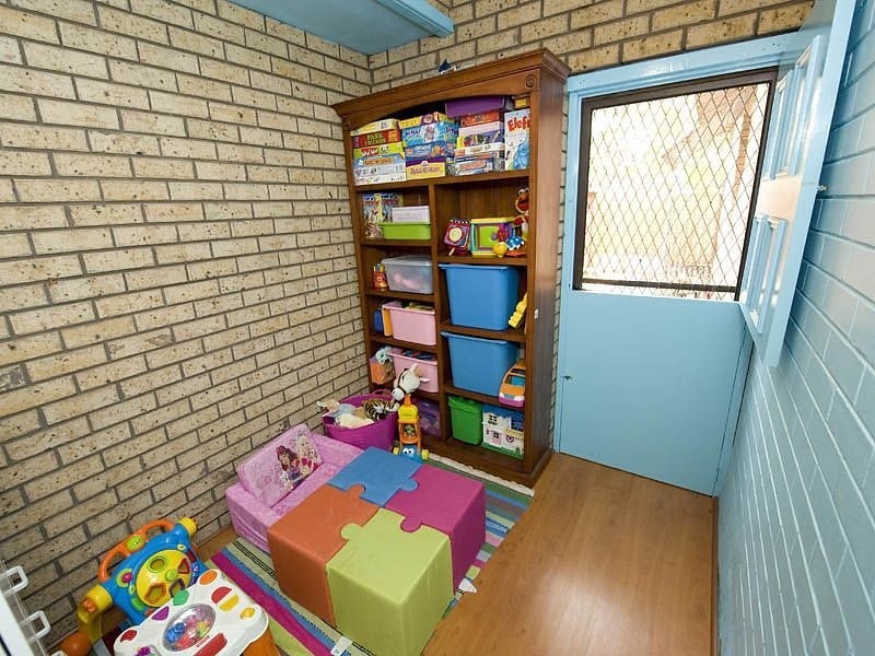 28 Wicklow Street, Thornlie WA 6108