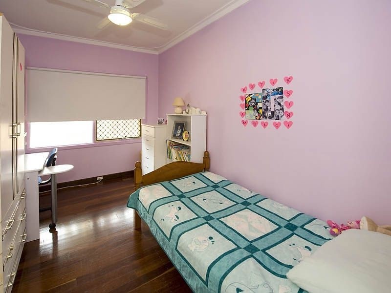 28 Wicklow Street, Thornlie WA 6108