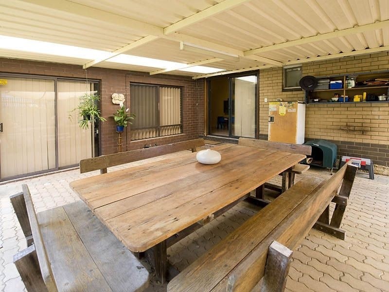 28 Wicklow Street, Thornlie WA 6108