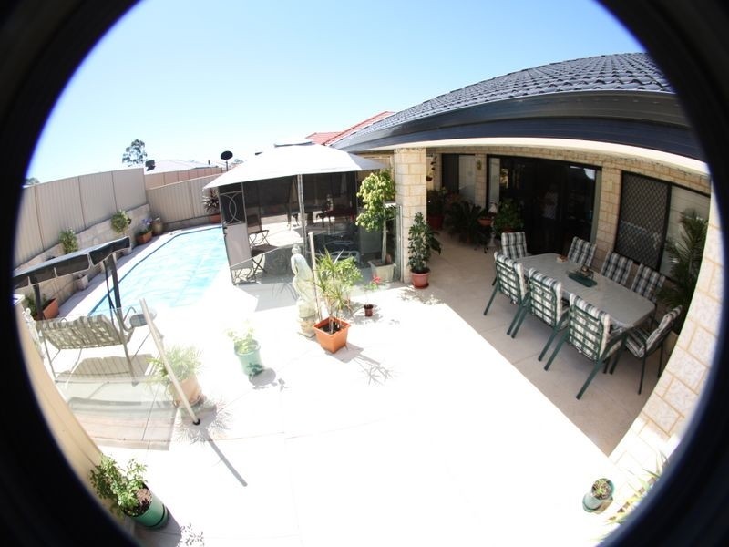 27 Cromarty Gardens, Canning Vale WA 6155