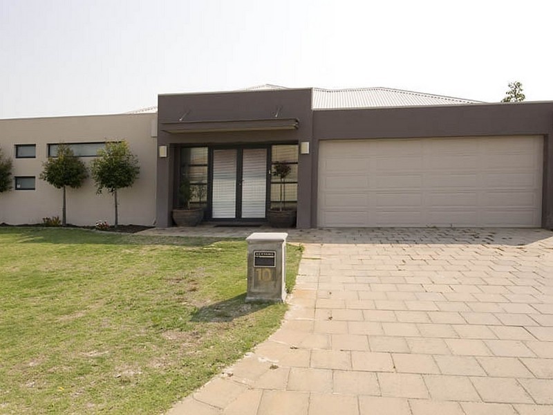 10 Dilebert Road, Huntingdale WA 6110