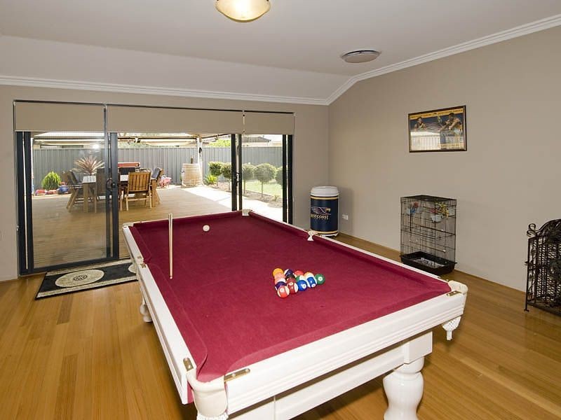 10 Dilebert Road, Huntingdale WA 6110