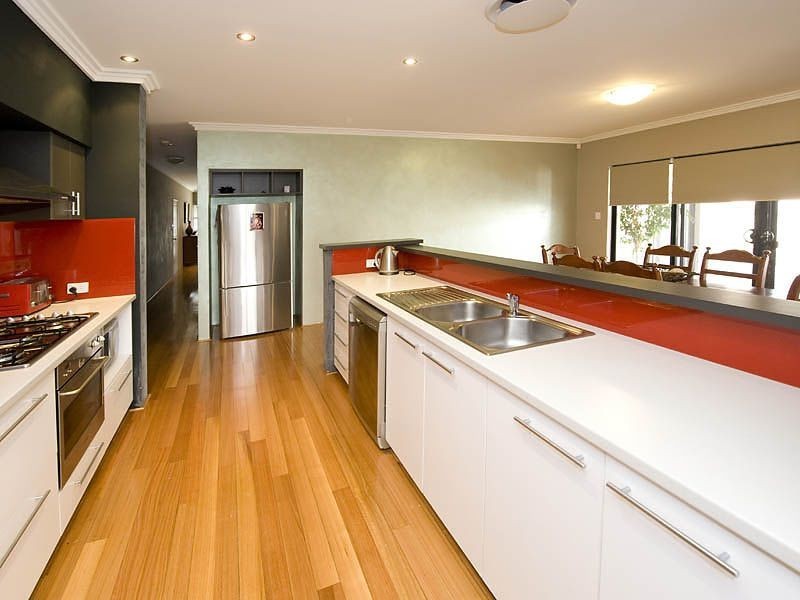 10 Dilebert Road, Huntingdale WA 6110