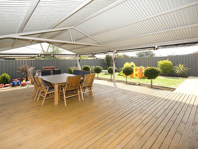 10 Dilebert Road, Huntingdale WA 6110